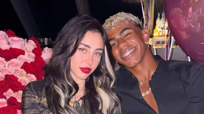 الأرجنتينية نيكول تؤكد ارتباطها بلامين جمال