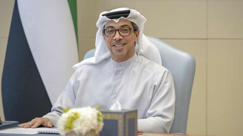 منصور بن زايد يعتمد 74 نشاطاً اقتصادياً يمكن ممارستها على الأراضي الزراعية