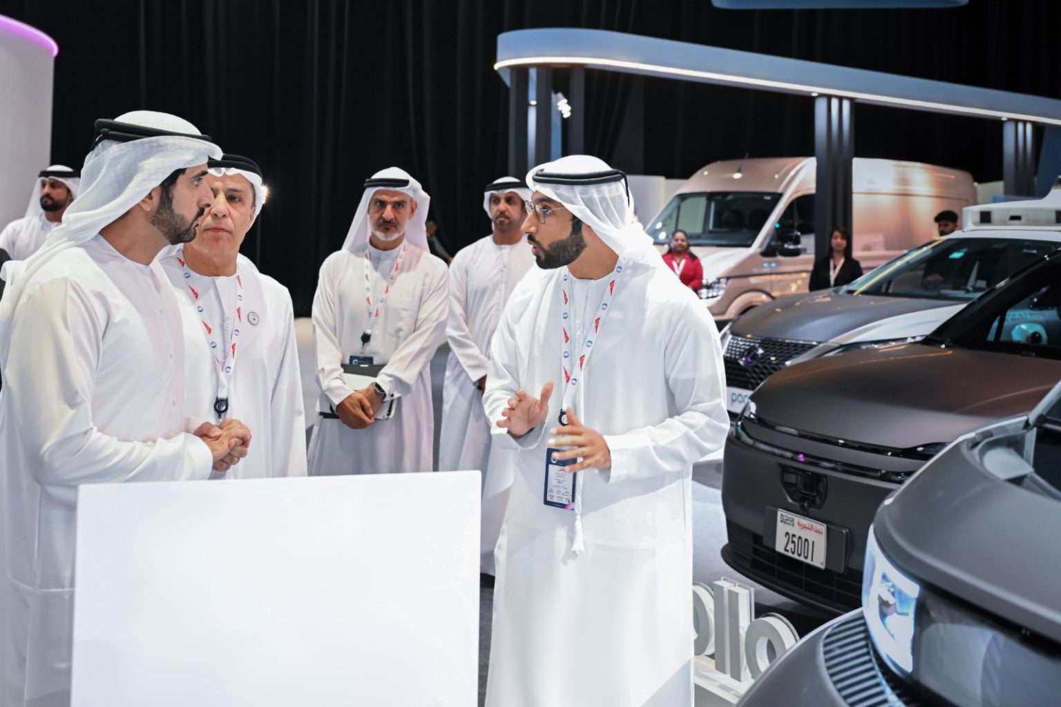 حمدان بن محمد يفتتح معرض دبي العالمي للتنقل ذاتي القيادة ويطلع على أحدث الحلول والتقنيات الذكية