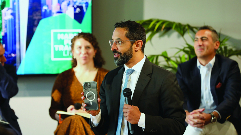 2650 شركة سويسرية وبريطانية تعمل في «دبي للسلع»