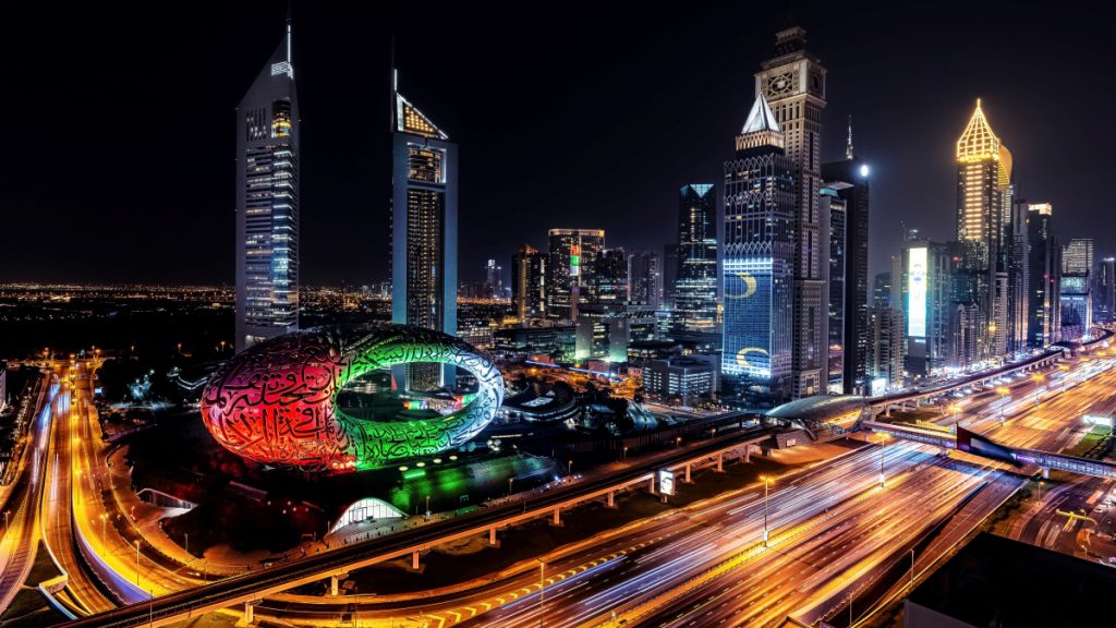 مديرون: دبي تتجه لتسجيل عام قياسي في حركة السياح الدوليين