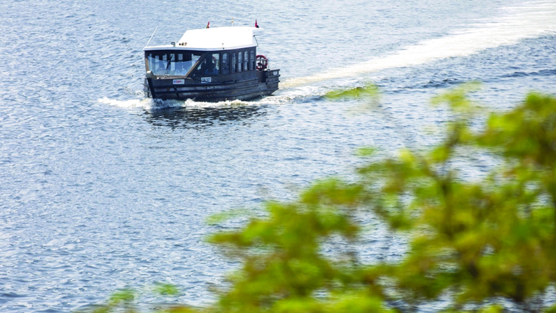 دبي.. «الطرق المريحة» في الماء