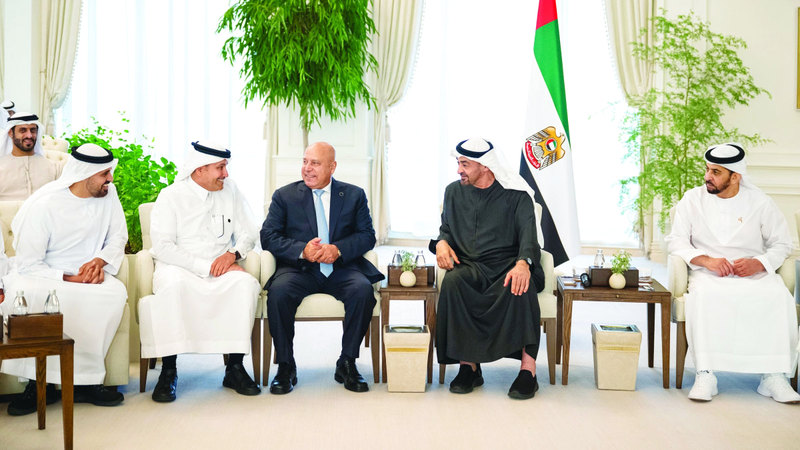 رئيس الدولة يستقبل المشاركين في معرض ومؤتمر «غلوبال ريل 2025»