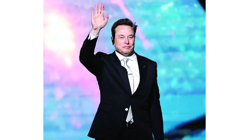 ماسك أول شخص في العالم تصل ثروته إلى 500 مليار دولار
