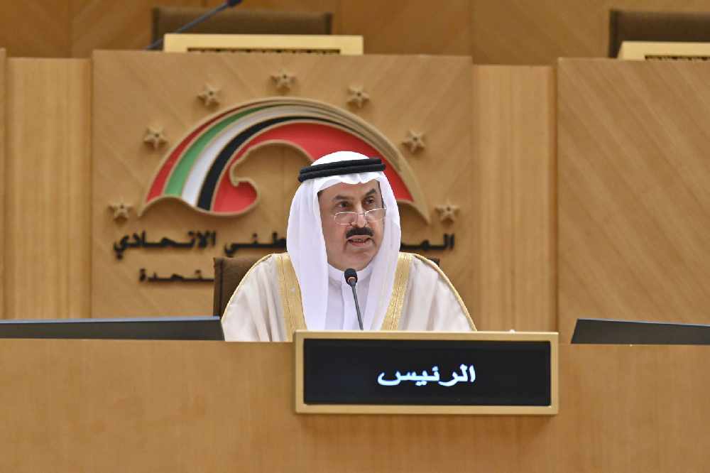 صقر غباش: استمرار الذكاء الاصطناعي بلا قيدٍ أو مراقبة يحوله إلى قوة منفلتة تزرع الفوضى وتهدد أمن المجتمعات