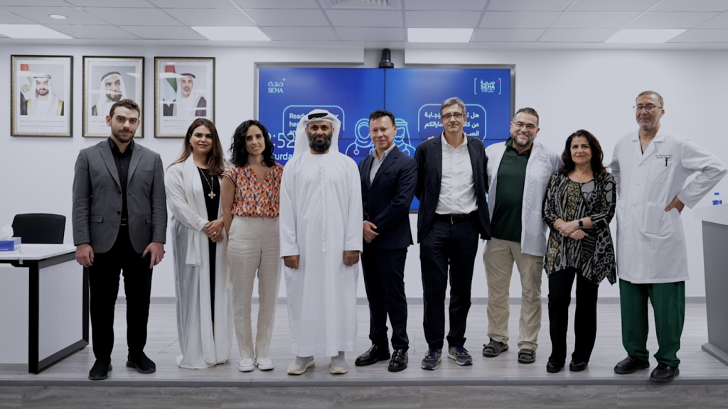 “خليفة الطبية” تنجح في إجراء جراحة بالمنظار لجنين يبلغ 25 أسبوعاً