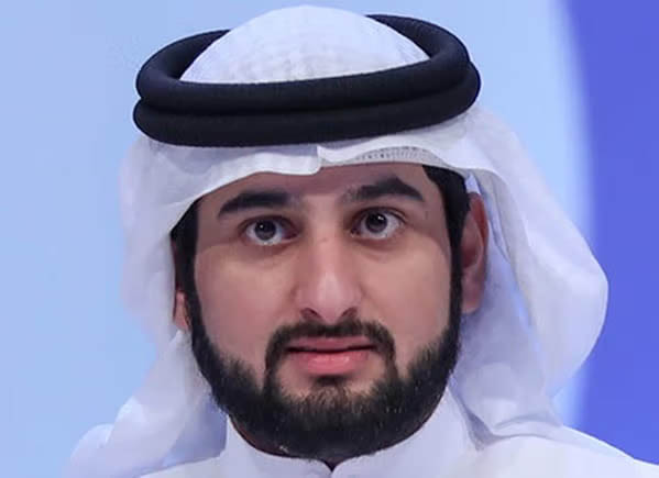 أحمد بن محمد يعتمد تسمية زايد بن حمد رئيساً لبطولة كأس الإمارات العالمي لسباقات الصقور