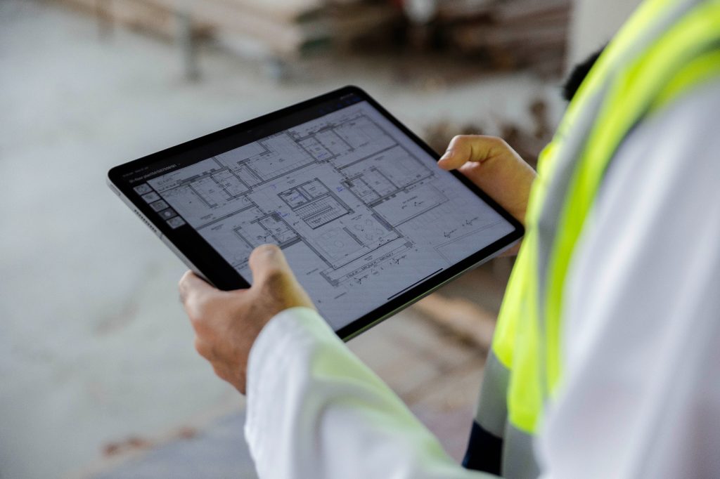 بلدية دبي تعتمد مكاتب استشارية هندسية لتقديم الترخيص الذاتي لفلل المواطنين بخطوات ميسرة وآنية