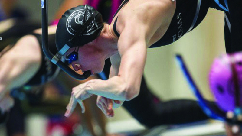 كأس العالم للسباحة بالزعانف تنطلق في أبوظبي اليوم