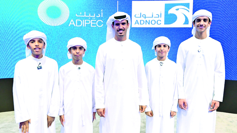 «أدنوك» تستضيف طلاباً إماراتيين مبدعين للمشاركة في «منطقة الذكاء الاصطناعي»