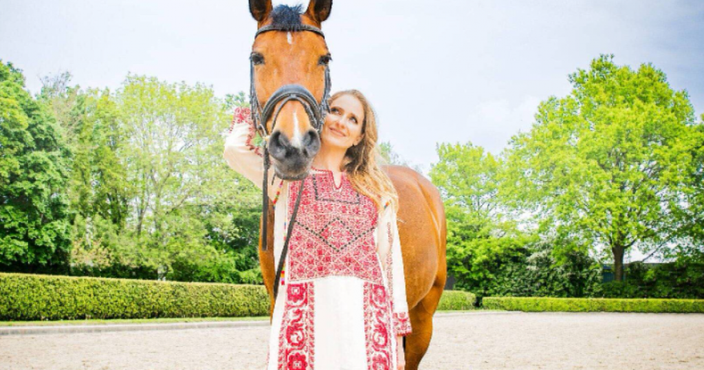 الفلسطينية ديانا الشاعر تحقّق إنجازا دوليا في اتحاد الفروسية العالمي