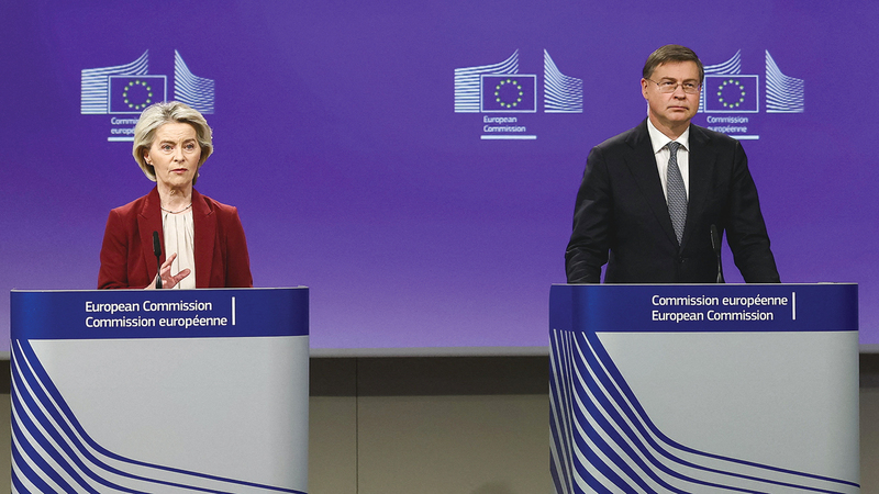 قادة الاتحاد الأوروبي يحاولون إنقاذ اتفاق تمويل أوكرانيا