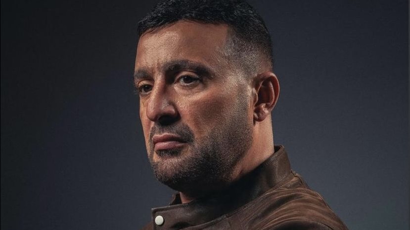 أحمد السقا لإدارة وجماهير ليفربول: تذكروا ما قدمه محمد صلاح لكم