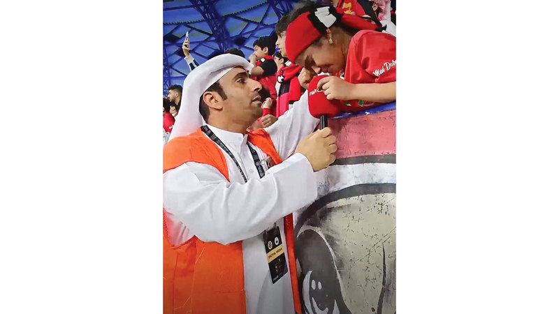 شباب الأهلي يكرّم الطفلة «شمة» نجمة فيديو «الإمارات اليوم»