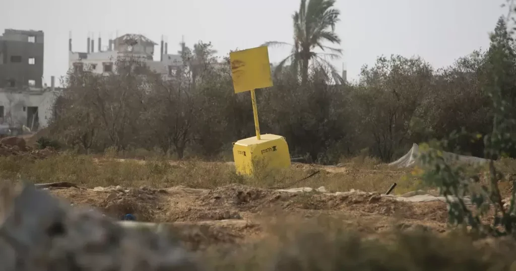 ترامب يعارض بقاء الجيش الإسرائيلي عند “الخط الأصفر” ويطالب بانسحاب آخر