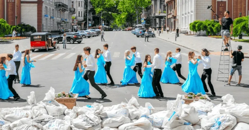 “ديزاين ميامي” و”السركال دبي” توقّعان شراكة فنية لسنوات