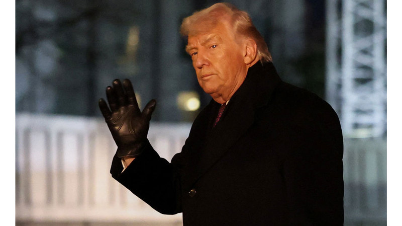 ترامب يشكك في «الاحتباس الحراري» مع اجتياح عاصفة ثلجية الولايات المتحدة