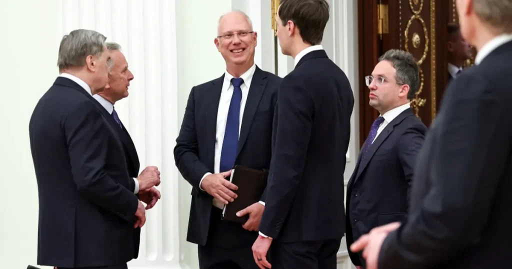 حرب أوكرانيا.. اجتماع ثلاثي في أبوظبي لبحث القضايا الأمنية ومسار التسوية