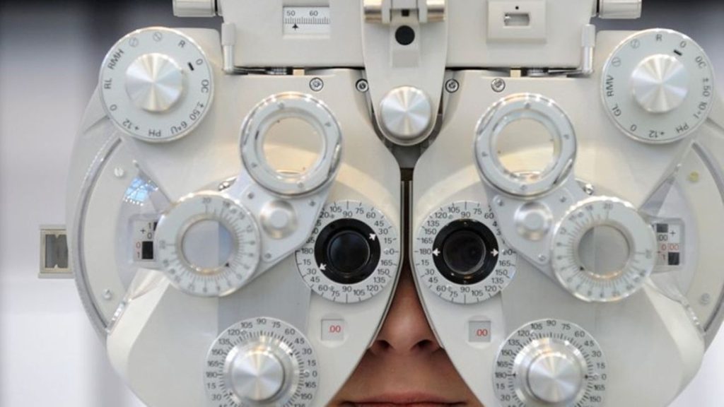 أعراض إصابة العين بالمياه الزرقاء.. عواقب إهمالها وخيمة