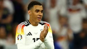 جمال موسيالا يحدد موعد عودته للمنتخب الألماني