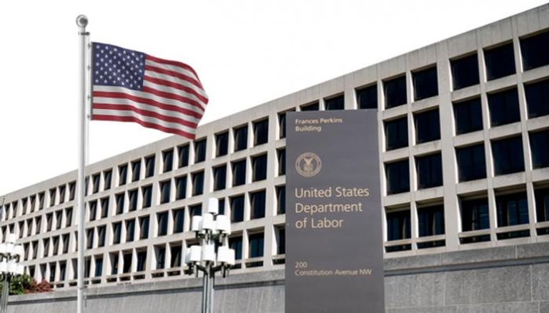 نمو الوظائف في الولايات المتحدة يفوق التوقعات