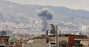 تقرير: تعثر الجهود لعقد لقاء مباشر بين واشنطن وطهران وإيران ترفض الهدنة